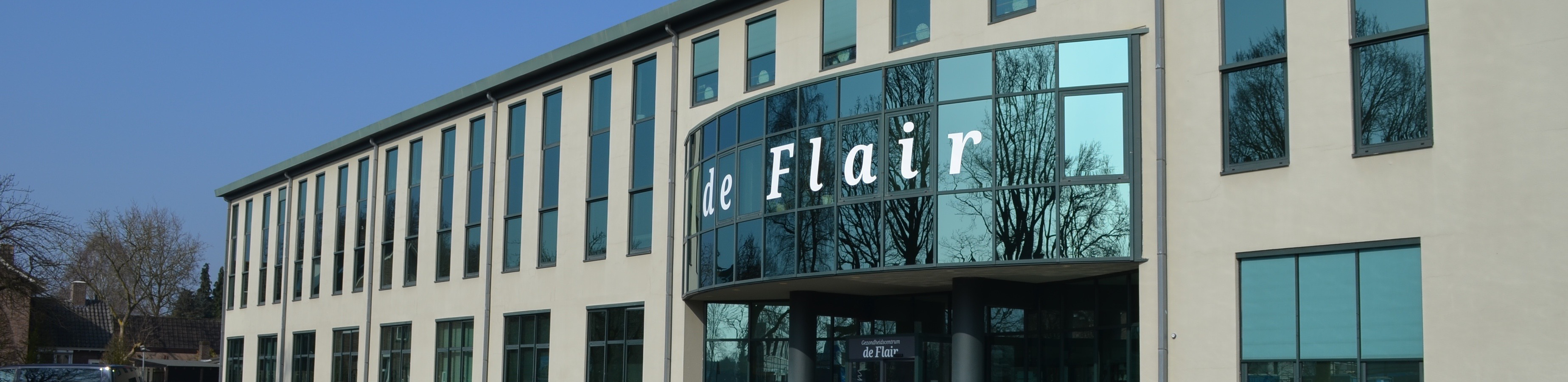 Vooraanzicht Gezondheidscentrum de Flair